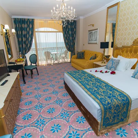 Imperial Palace サニービーチ