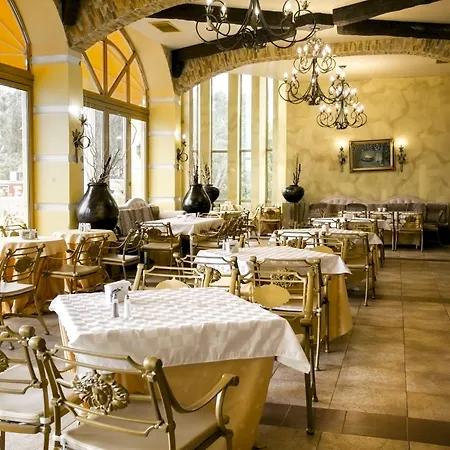 Imperial Palace מלון סאני ביץ'