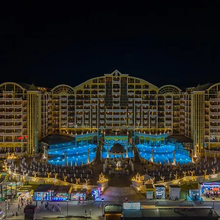Imperial Palace Hotel 4*