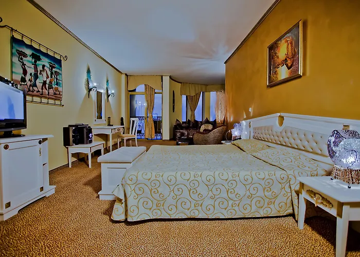 Imperial Palace サニービーチ