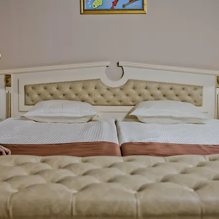 Hotel Imperial Palace